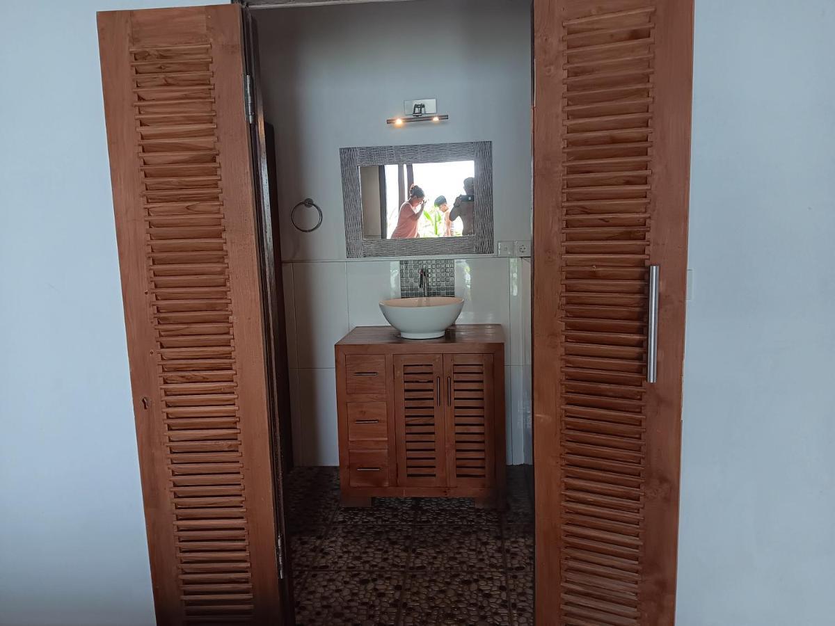 Adore Guesthouse Amed  Ngoại thất bức ảnh
