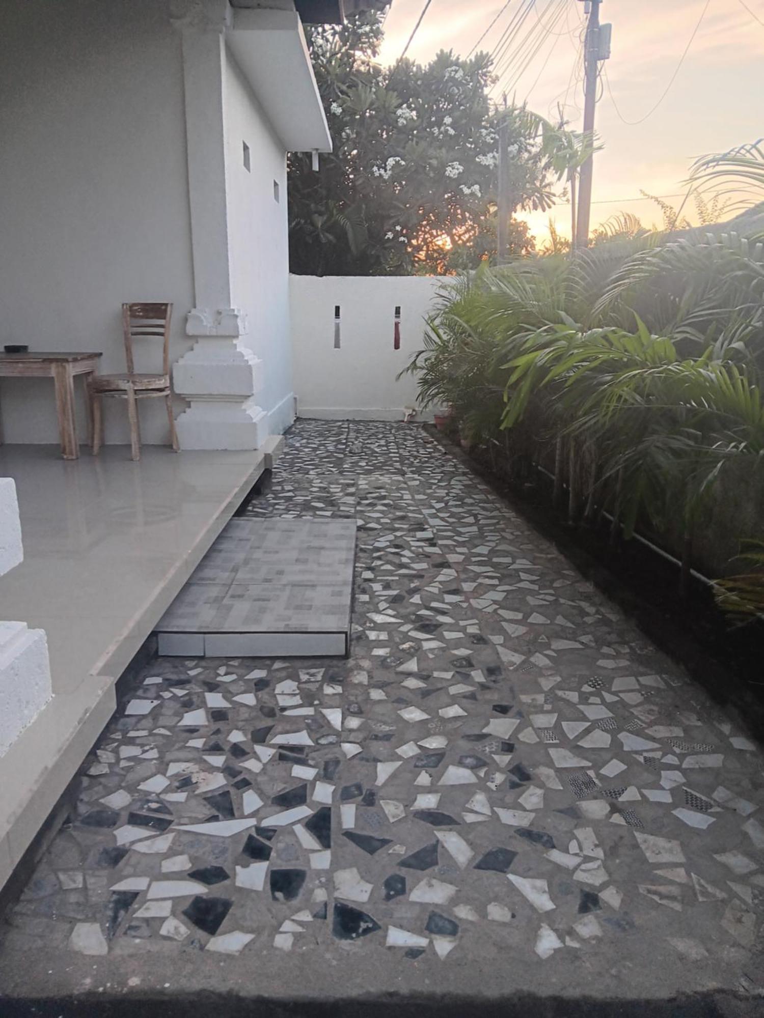 Adore Guesthouse Amed  Phòng bức ảnh