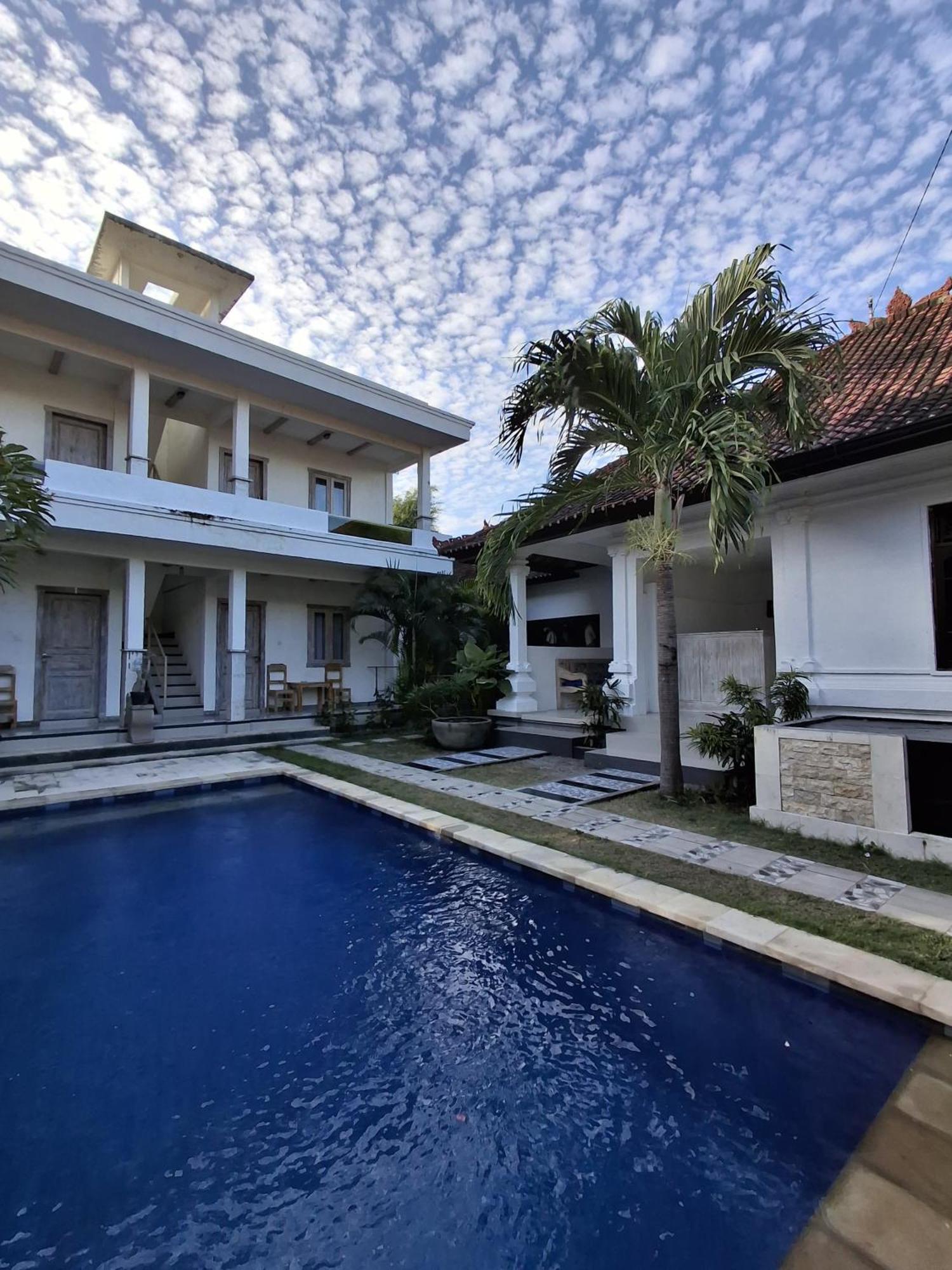 Adore Guesthouse Amed  Ngoại thất bức ảnh