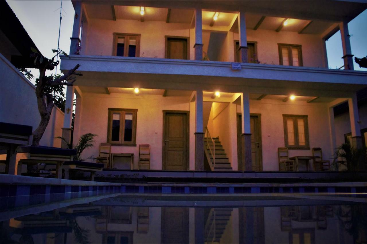 Adore Guesthouse Amed  Ngoại thất bức ảnh