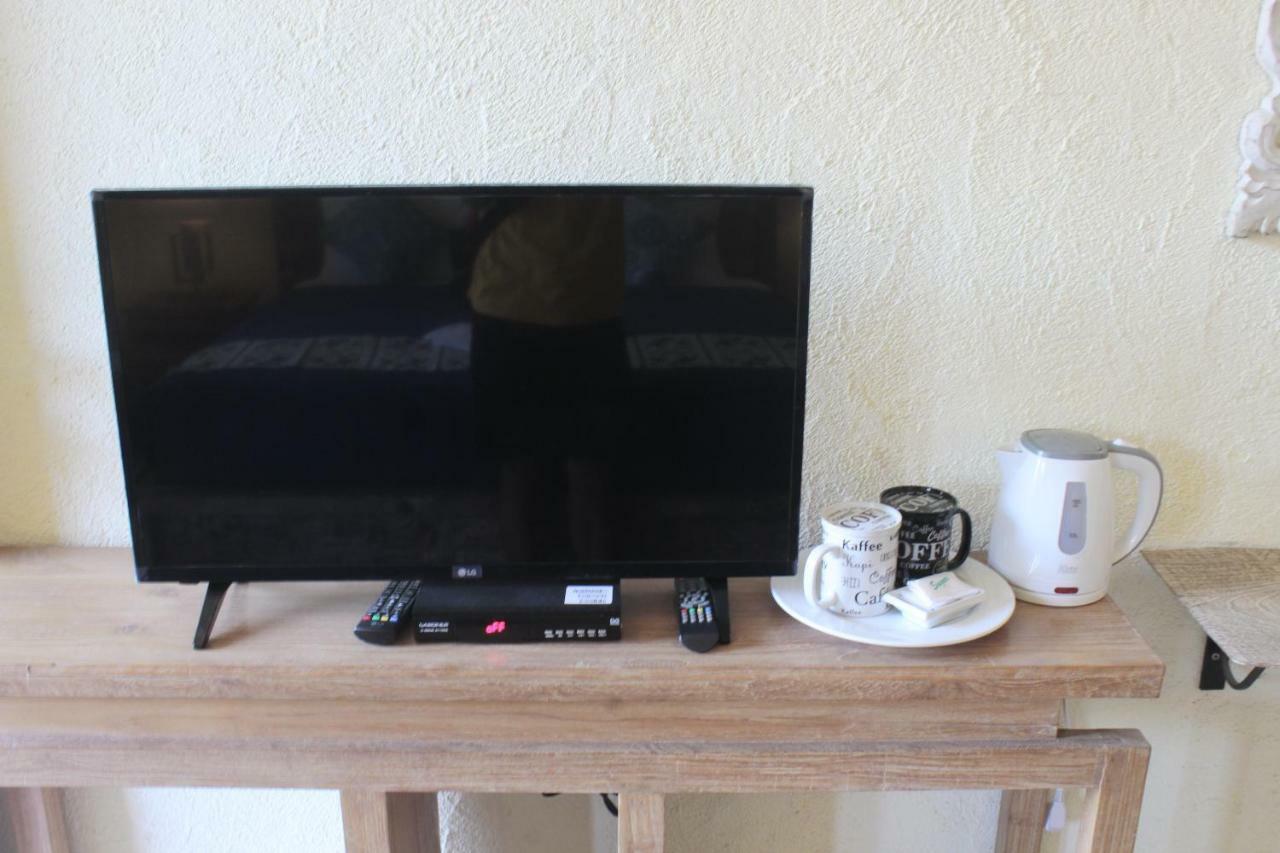 Adore Guesthouse Amed  Ngoại thất bức ảnh